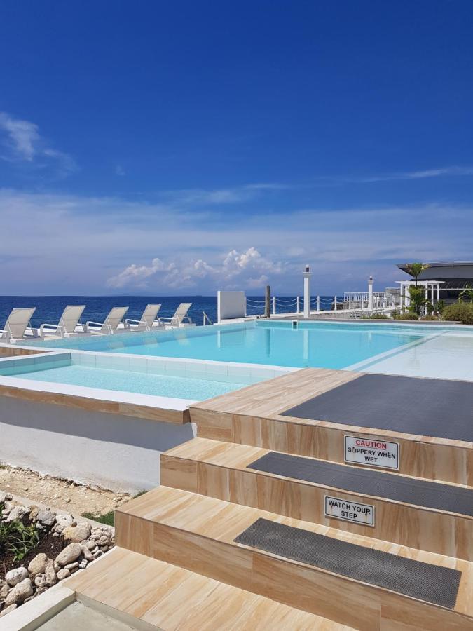 Seascape Beach Resort Oslob Exteriör bild